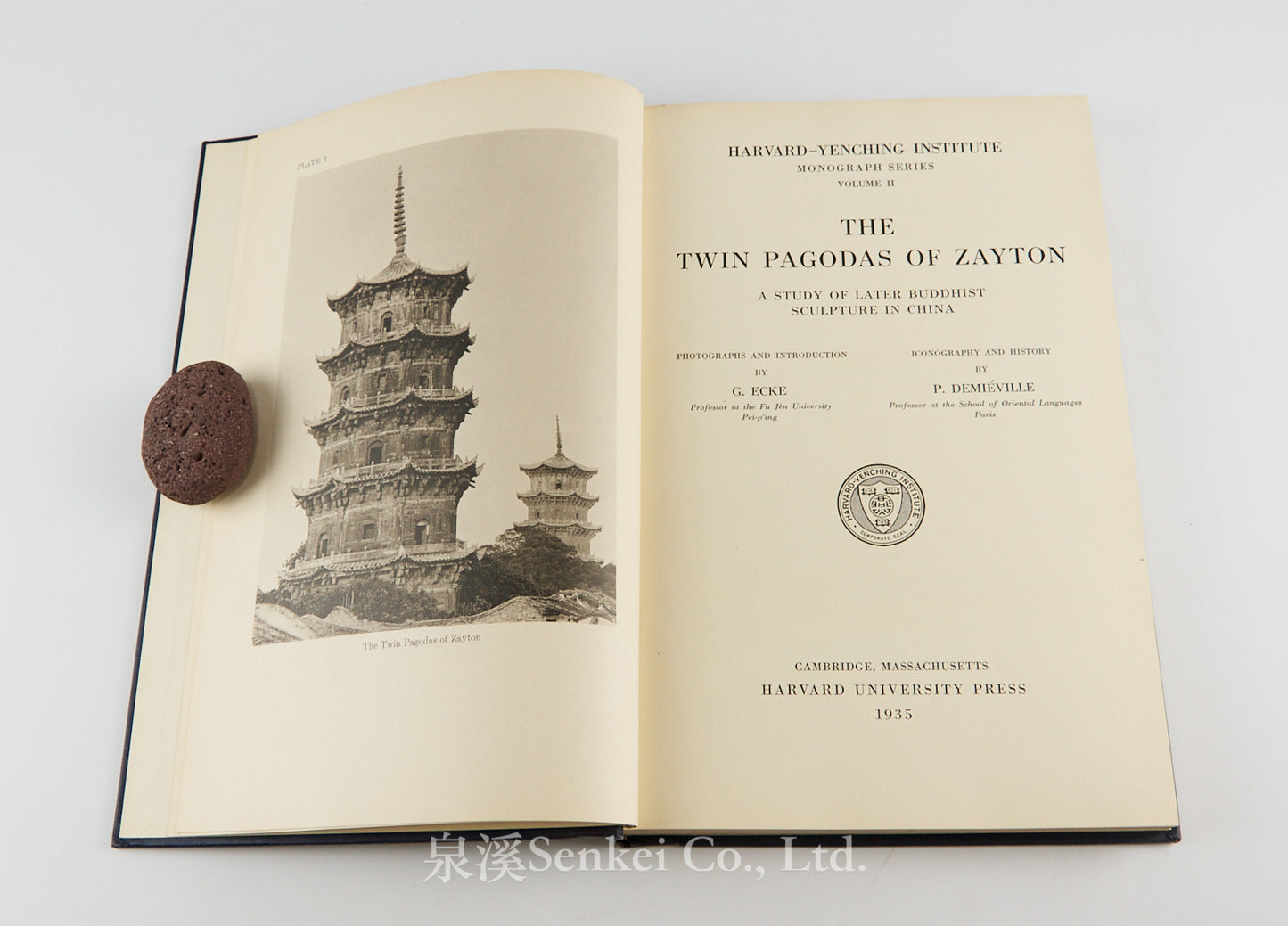 The Twin Pagodas of Zayton. A study of later Buddhist sculpture in China, 1935