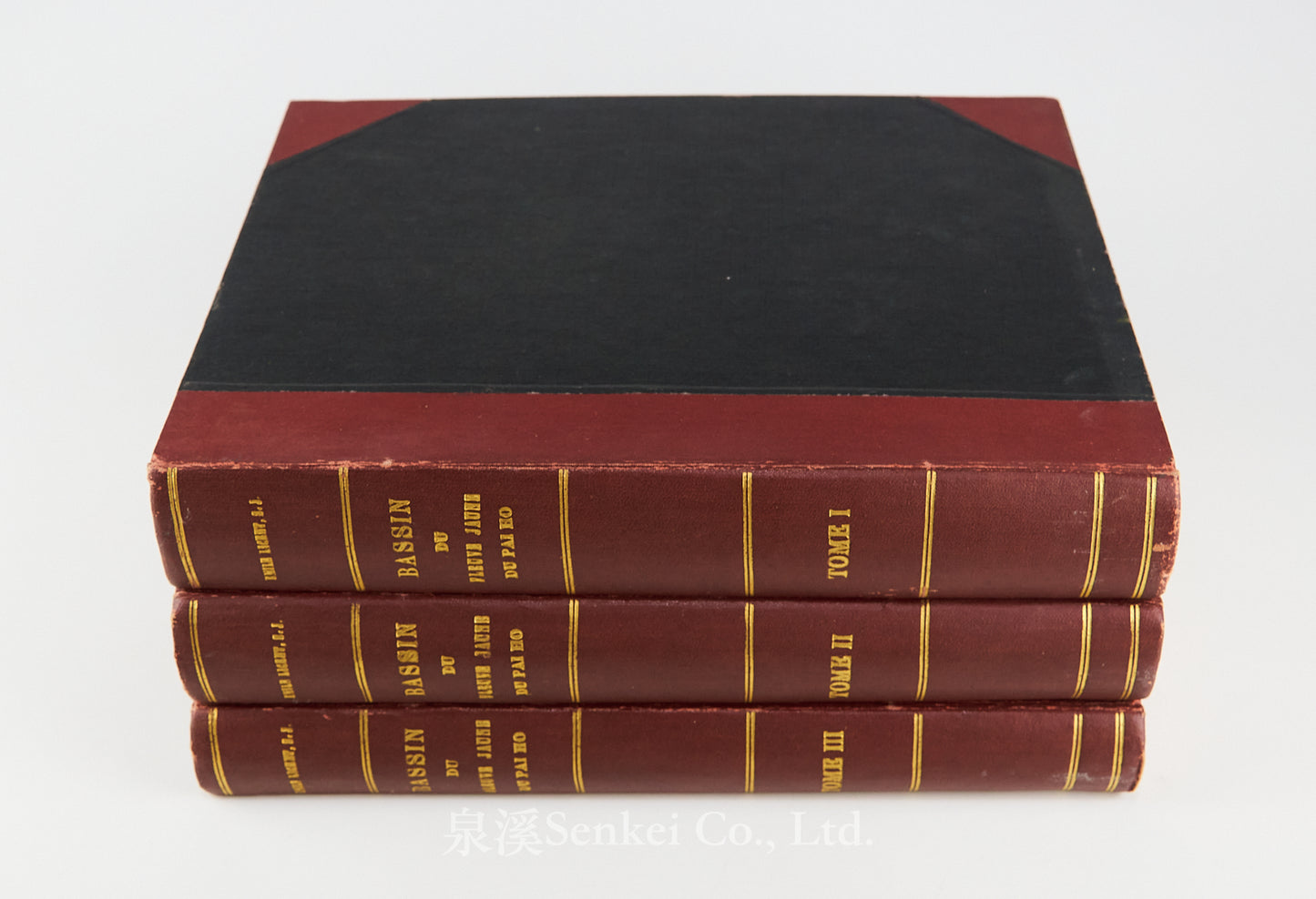 Hoang ho--Pai ho : comptes rendus de dix années (1914-1923) de séjour et d'exploration dans le bassin du fleuve Jaune, du Pai ho et des autres tributaires du golfe du Pei Tcheu ly 黃河流域十年實地調查記 1914-1923